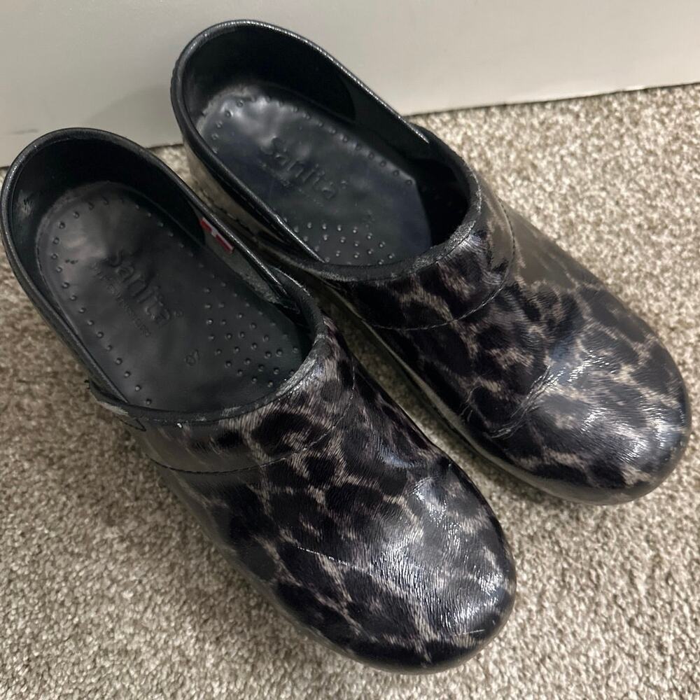 Sanita Shiny Black Leopard Clogs Nursing Working Comfort  Clogs EU 37 US 6.5 - 7